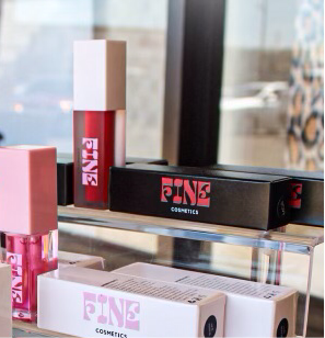 Scarlet Gloss *LIMITED EDITION*